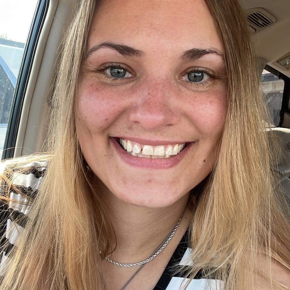 Meet your Posher, Lizay - Picture 9 of 10